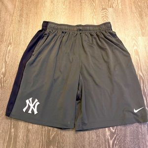 New York Yankees Men’s Shorts
